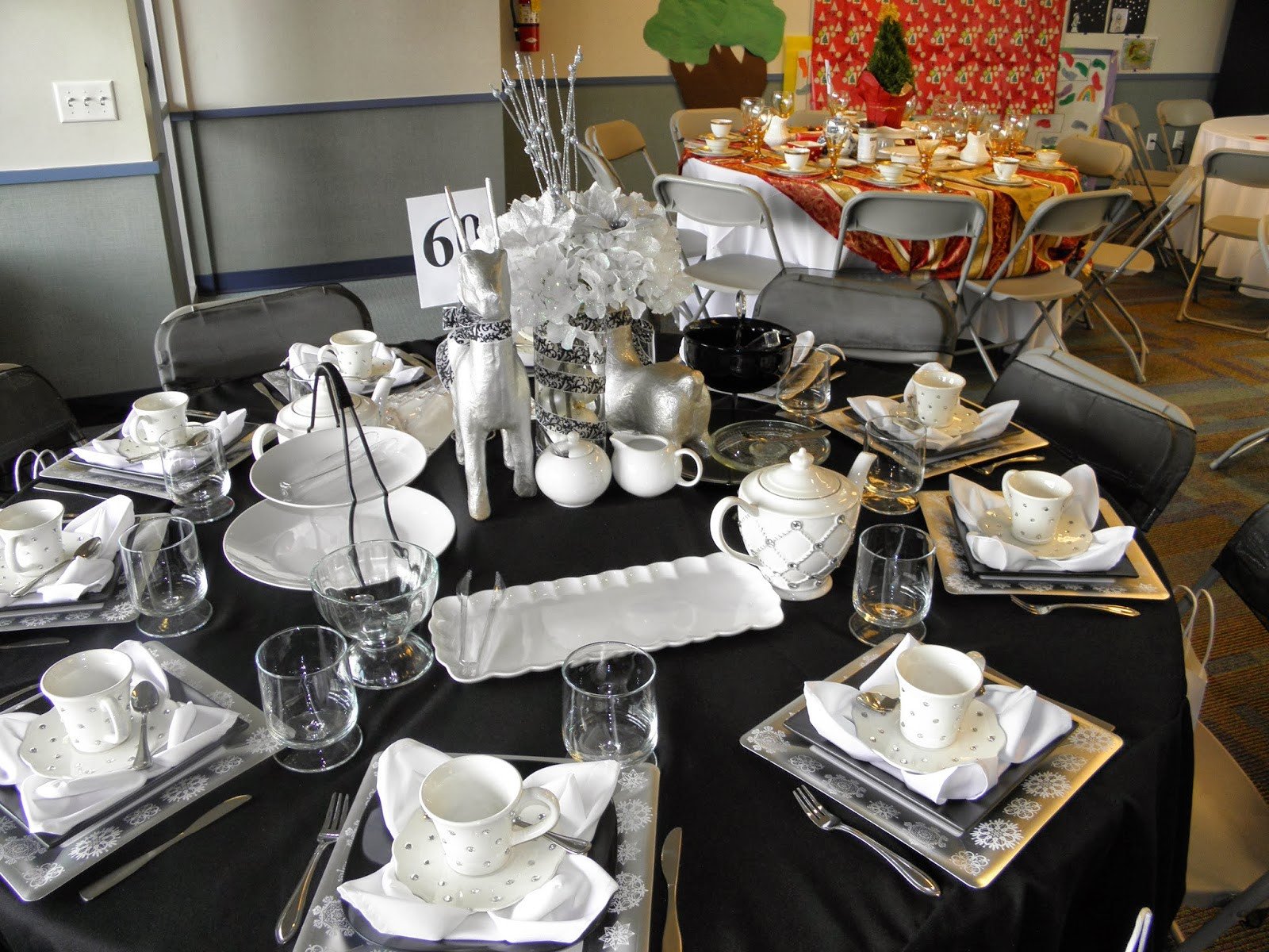 Black and Silver Table Decor Unique 56 Black and Silver Table Settings Noir Et Blanc Un Marriage toujours Lgant En 55 Ides