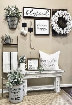 Black and White Farmhouse Decor Beautiful Creative Ways to Decorate the sofa Home Decor Pinterest