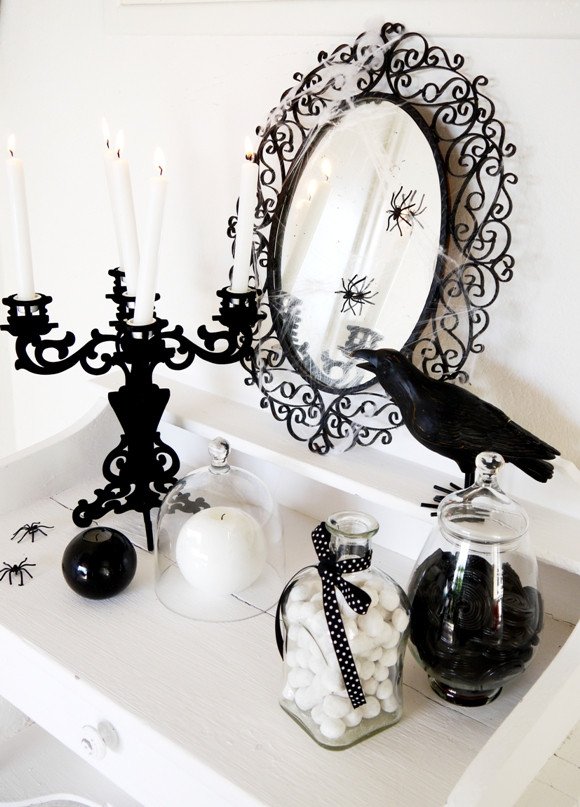 Black and White Halloween Decor Awesome 70 Ideas for Elegant Black and White Halloween Decor Digsdigs