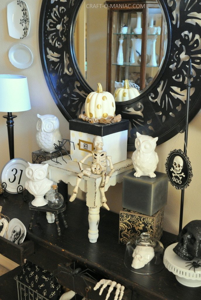 Black and White Halloween Decor Awesome Black and White Halloween Decor