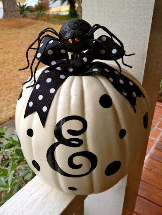 Black and White Halloween Decor Best Of 70 Ideas for Elegant Black and White Halloween Decor Digsdigs