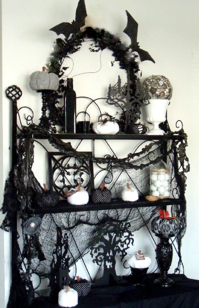 Black and White Halloween Decor Inspirational Make the Best Of Things Black and White Halloween Decor