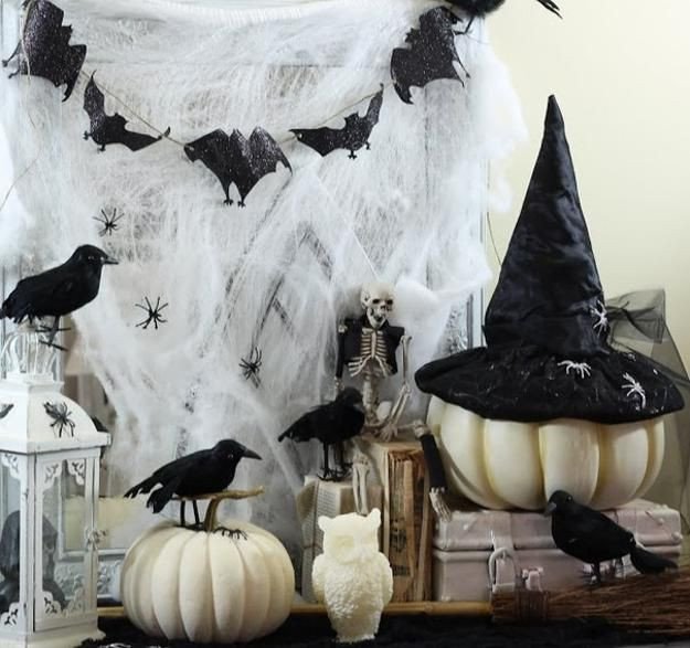 Black and White Halloween Decor Lovely 31 Ideas for Stylish Black &amp; White Halloween Decorations