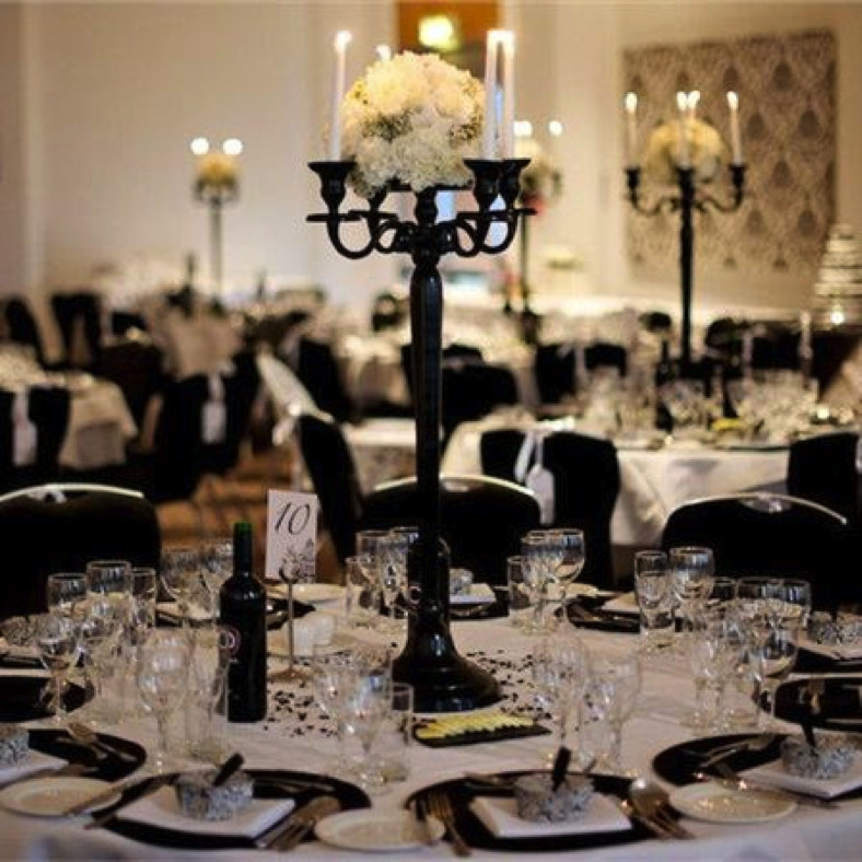 Black and White Table Decor Luxury Black and White Wedding Amanda Douglas events