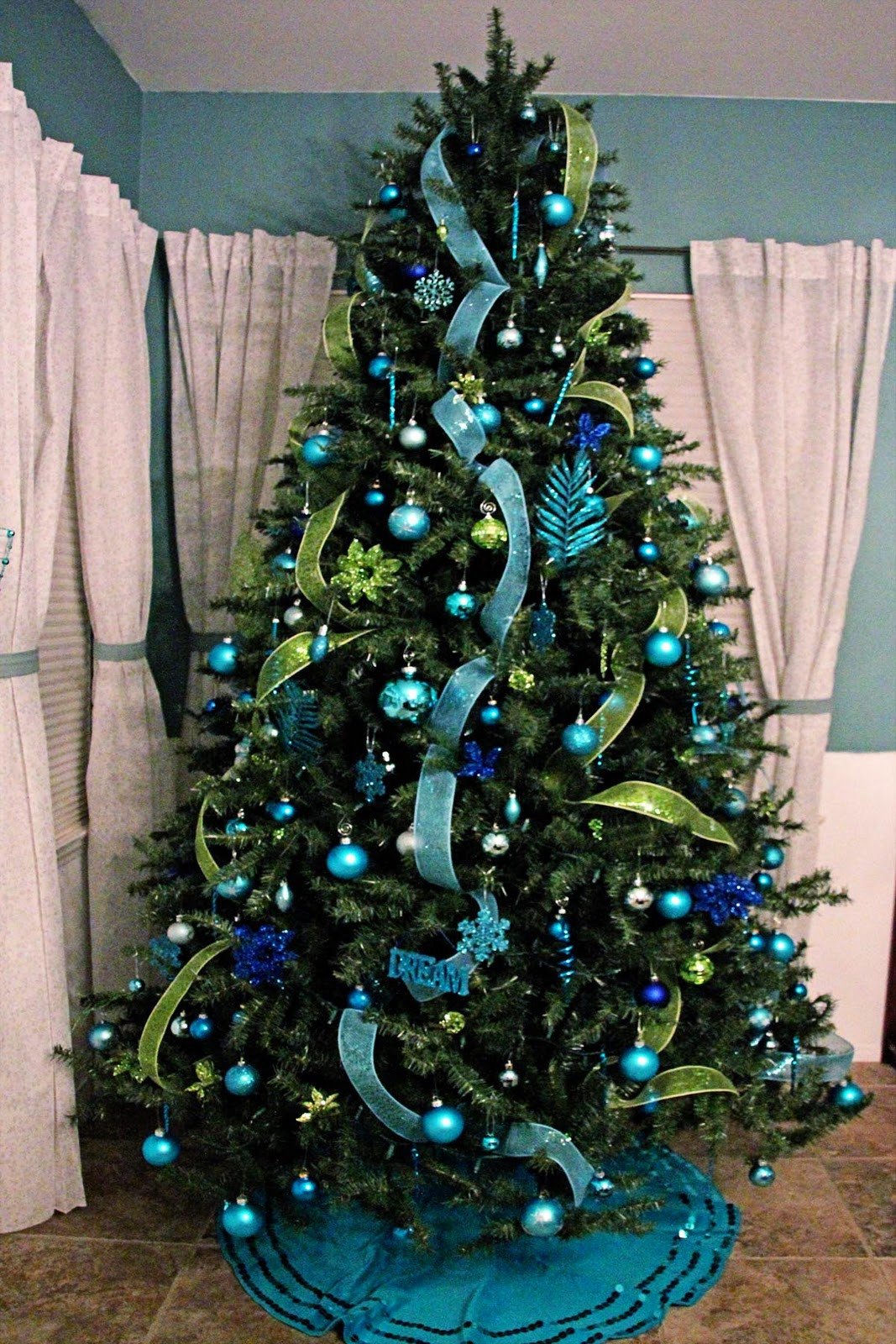 Blue and Green Christmas Decor Best Of Eye Of the Storm Christmas Decorating