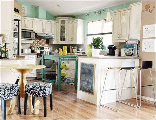 Blue and Green Kitchen Decor Beautiful Color Crush Blue and Green Kitchens