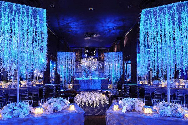 Blue and White Wedding Decor Inspirational Winter Wedding