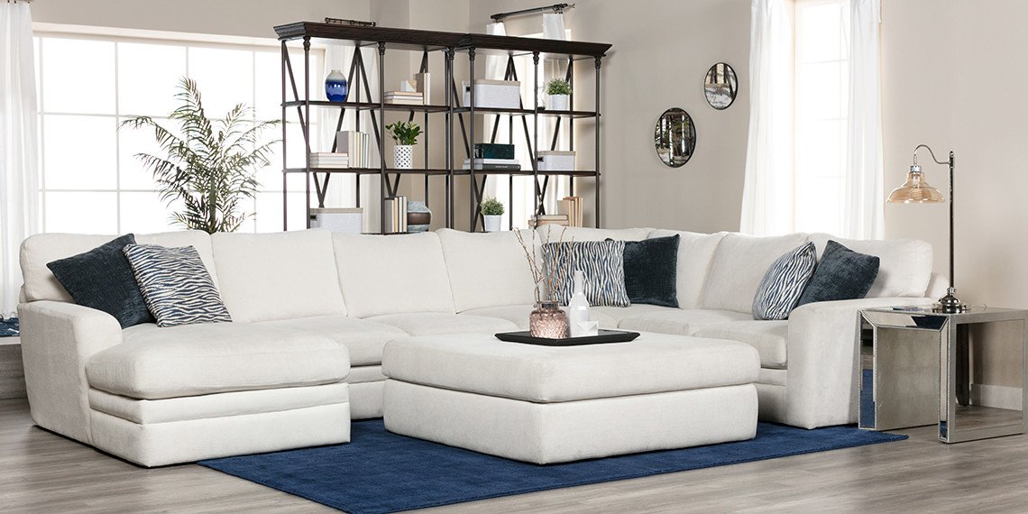 Casual Contemporary Living Room Lovely Transitional Living Room with Glamour Ii sofa