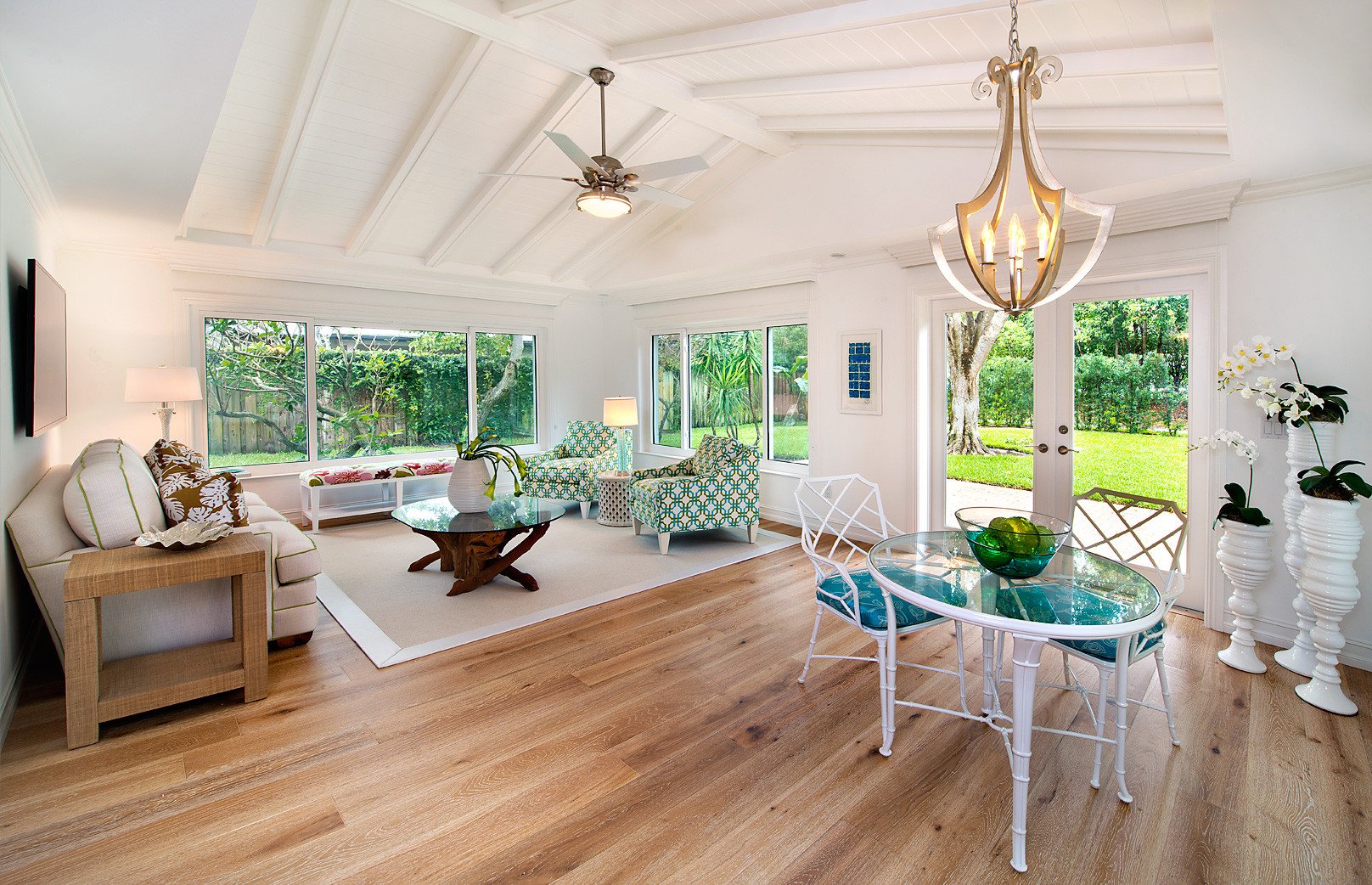 Comfortable Bungalow Living Room Luxury Cottage fortable Wright Interior Group