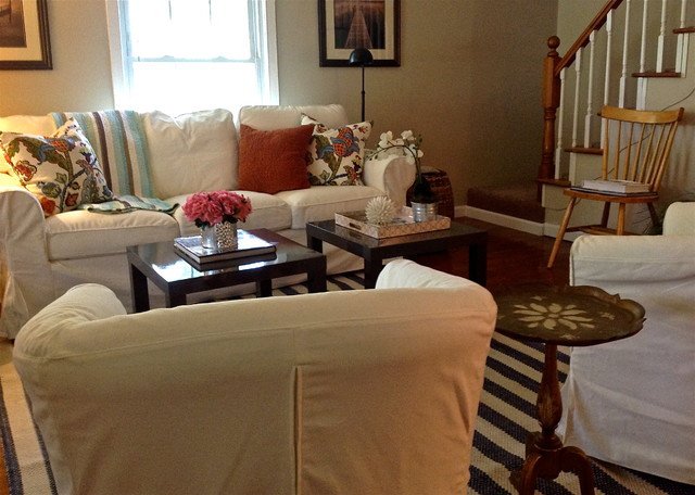 Cottage Traditional Living Room Awesome Charming Cottage Bunglow Traditional Living Room Burlington by Lee Ann Burkhart Interiors