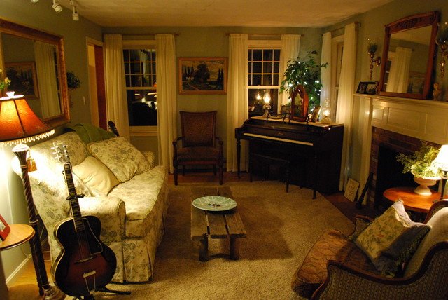 Cozy Traditional Living Room Fresh Cozy Living Room with Ivory Sheers