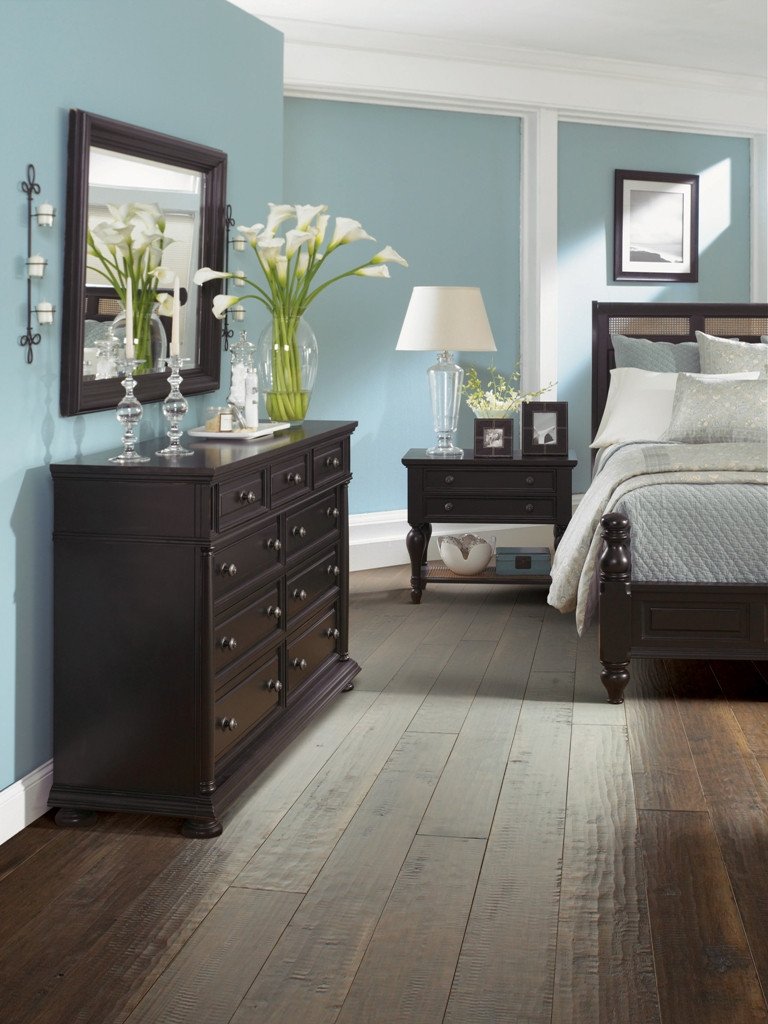 Dark Wood Bedroom Furniture Decor Inspirational 25 Dark Wood Bedroom Furniture Decorating Ideas