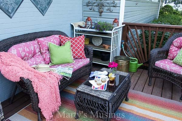 Deck Decorating Ideas on a Bud