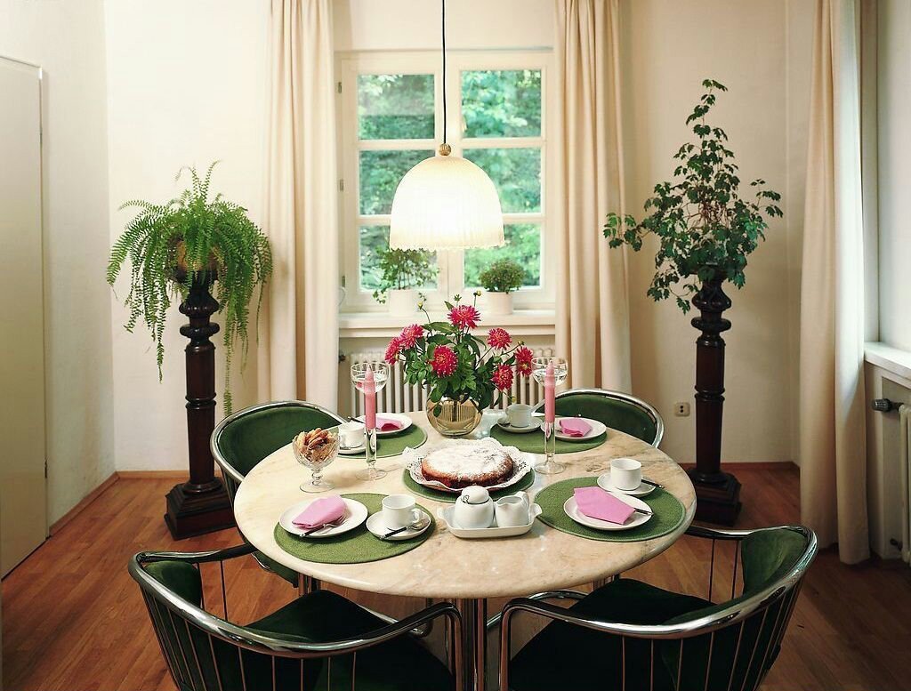 Decor for Dining Room Tables Luxury Interior Decorating for the Senior Citizen