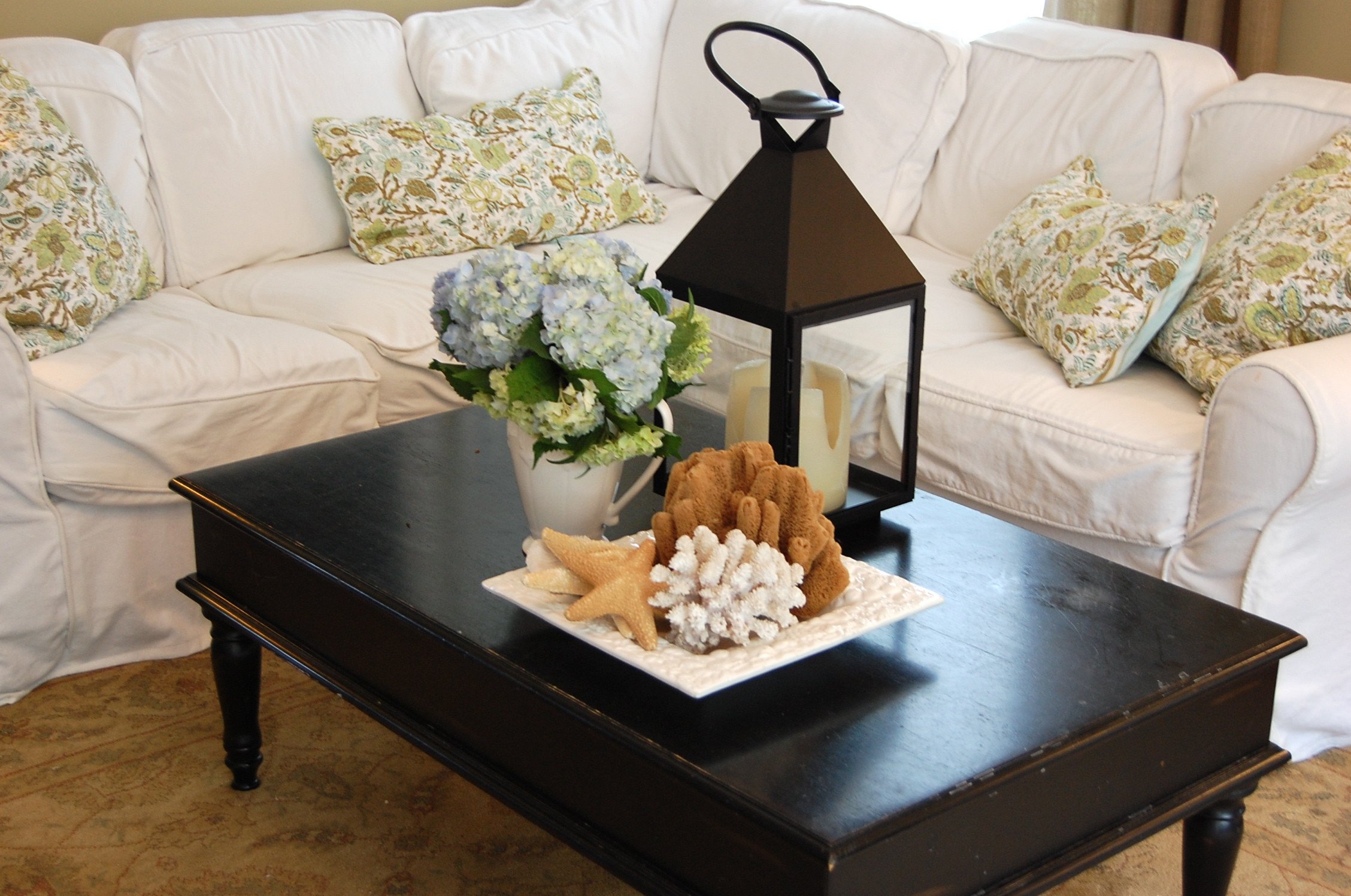 Decor Ideas for Coffee Tables Awesome How to Decorate A Coffee Table for Real People