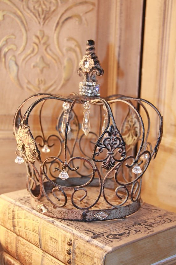 Decorative Crowns for Home Decor New Embellished Metal Crown Rusty Crown Crown Decor French