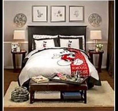 Disney Room Decor for Adults New Adult and Teen Disney themed Room Includes Bedspread Pictures Side Tables Lamps and Throw