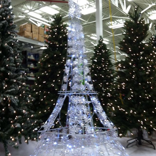 Eiffel tower Decor with Lights Best Of Eiffel tower Light Up Yard Decor Found at Lowe S La tour Eiffel In 2019