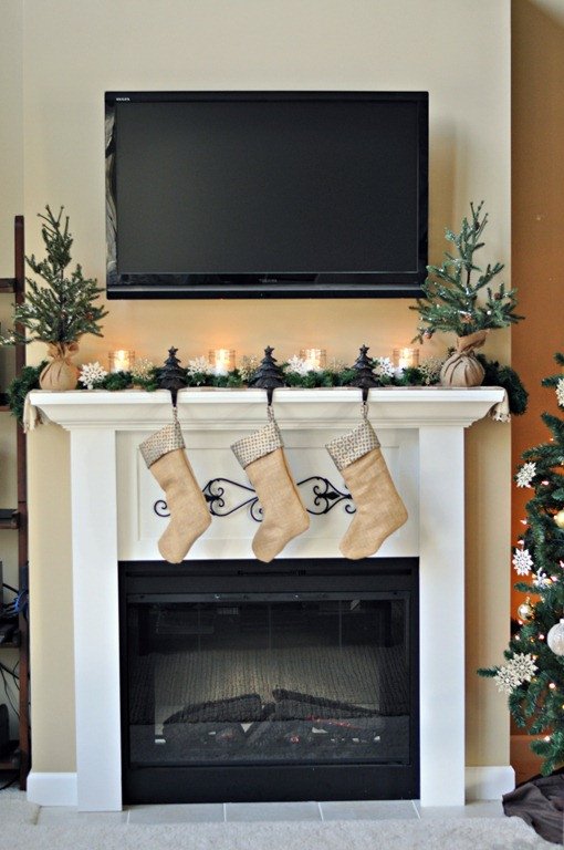 Fireplace Mantel Decor with Tv Best Of Easy Christmas Mantels