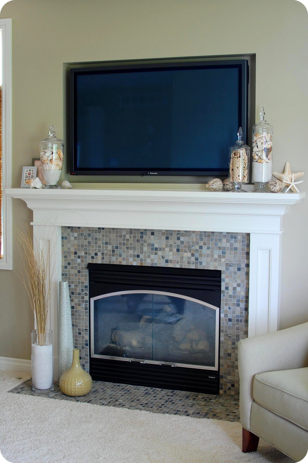 Fireplace Mantel Decor with Tv Inspirational 33 Shades Of Green Decorating Around the Tv