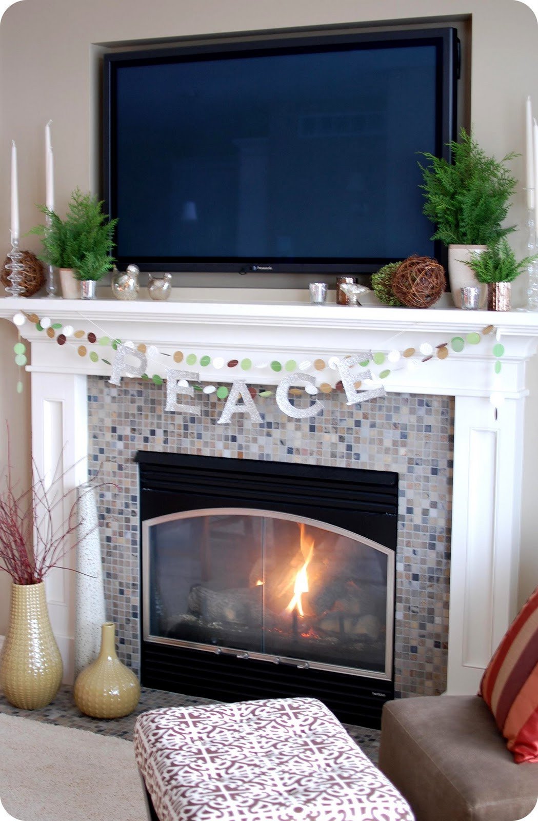 Fireplace Mantel Decor with Tv Lovely 33 Shades Of Green Decorating Around the Tv