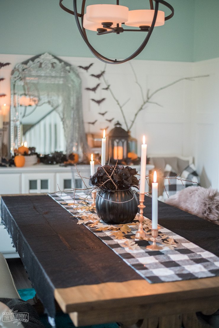 Glam Decor On A Budget Lovely Spooky Glam Halloween Decor Ideas On A Bud