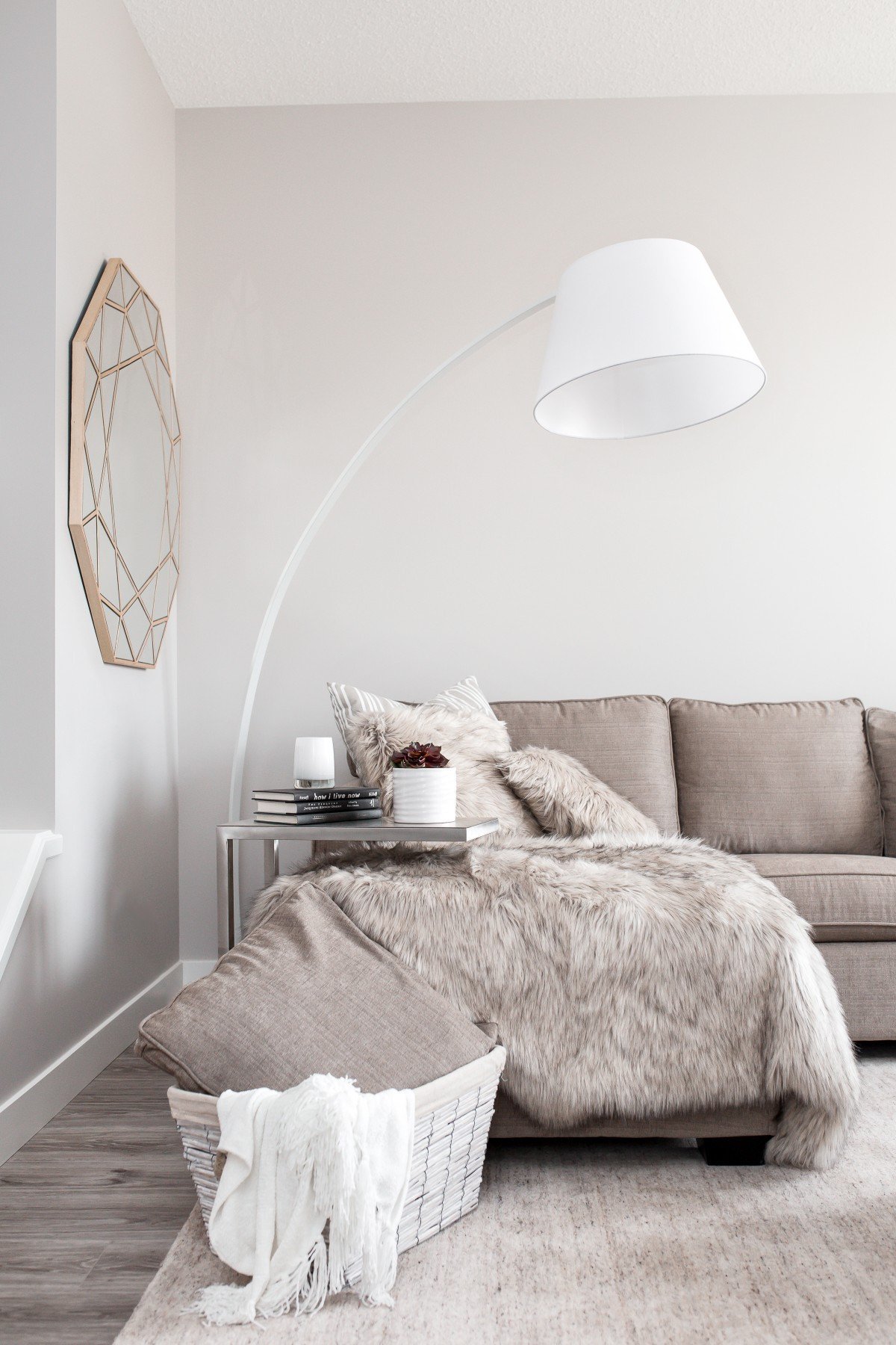 Grey and White Home Decor Elegant Scandinavian Home Decor Style Tips Friday Faves