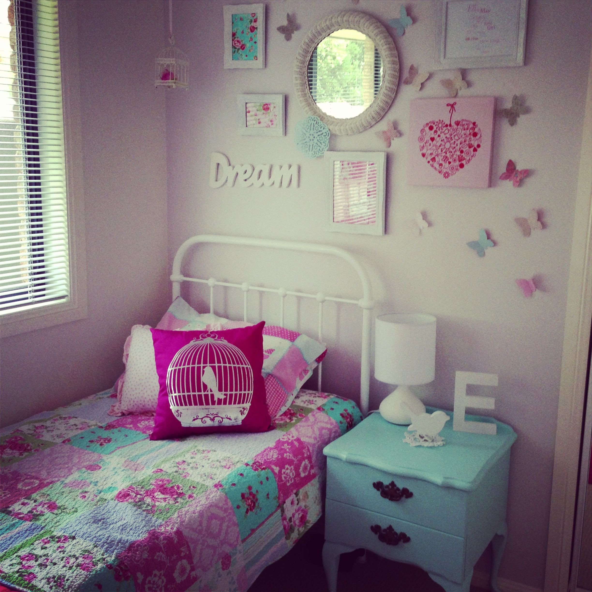 Little Girl Room Decor Ideas Fresh Little Girls Room Decor I Like the Wall Behind the Bed Girls Room Ideas