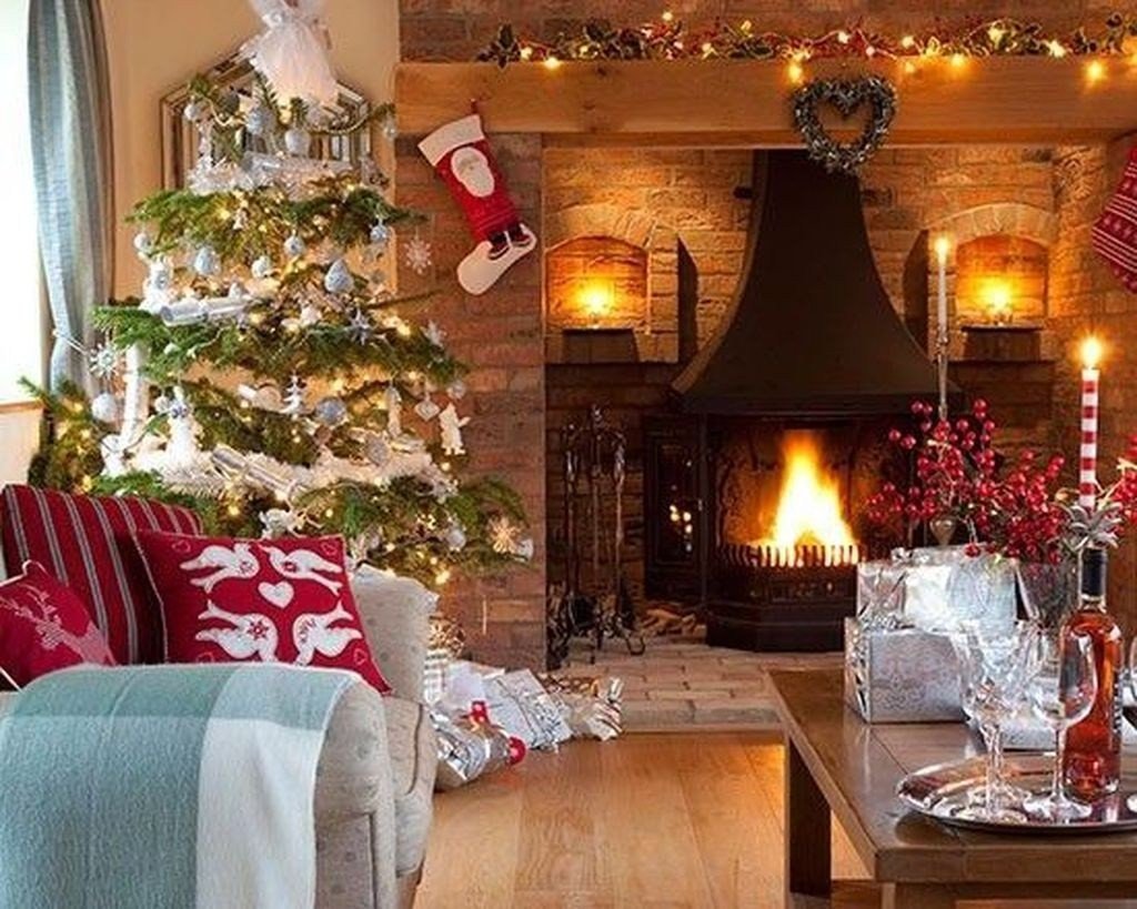 Modern Living Room Decorating Ideas Christmas Awesome 50 Modern Christmas Living Room Decor Ideas Homyfeed