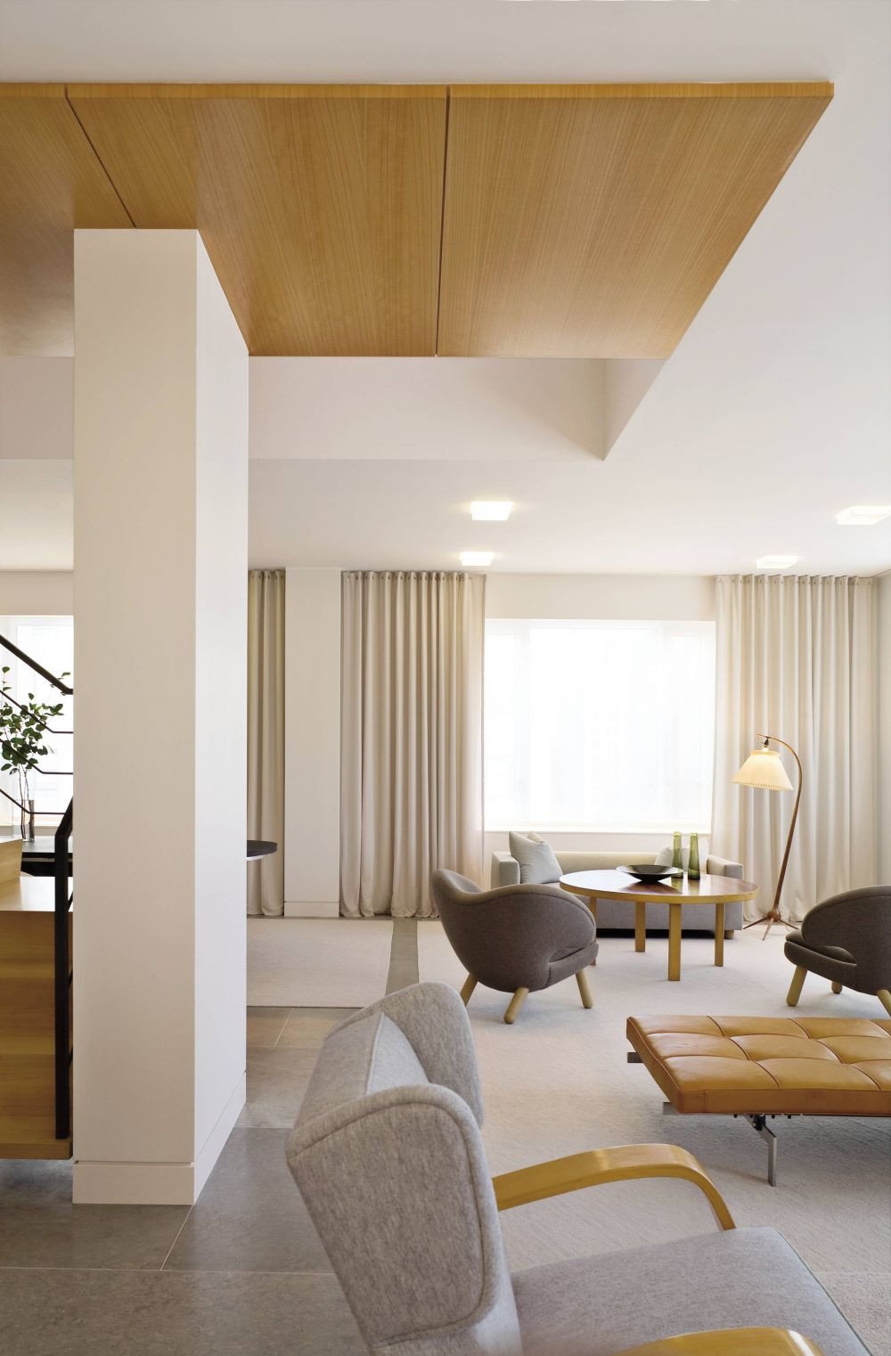 Modern Living Room Elegant Modern Living Room by Shelton Mindel &amp; associates by