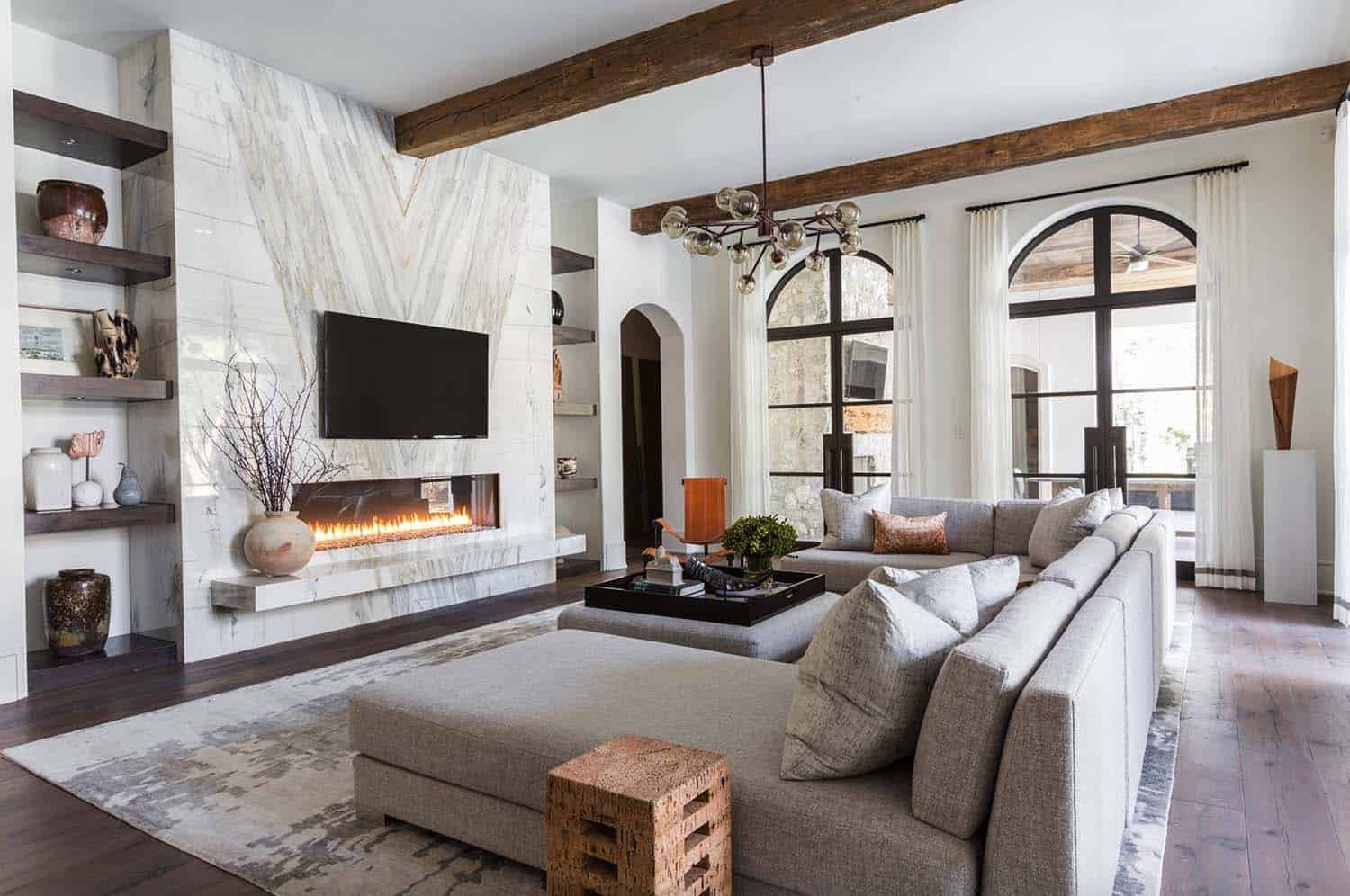 Modern Mediterranean Living Room Decorating Ideas Elegant Mediterranean Style Texan Home with Light Flooded Interiors