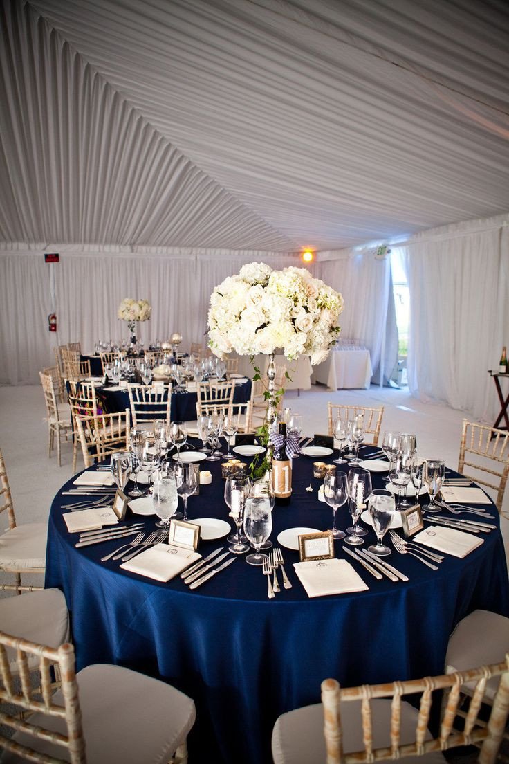 Navy Blue and White Decor Awesome Navy and White Wedding Ideas