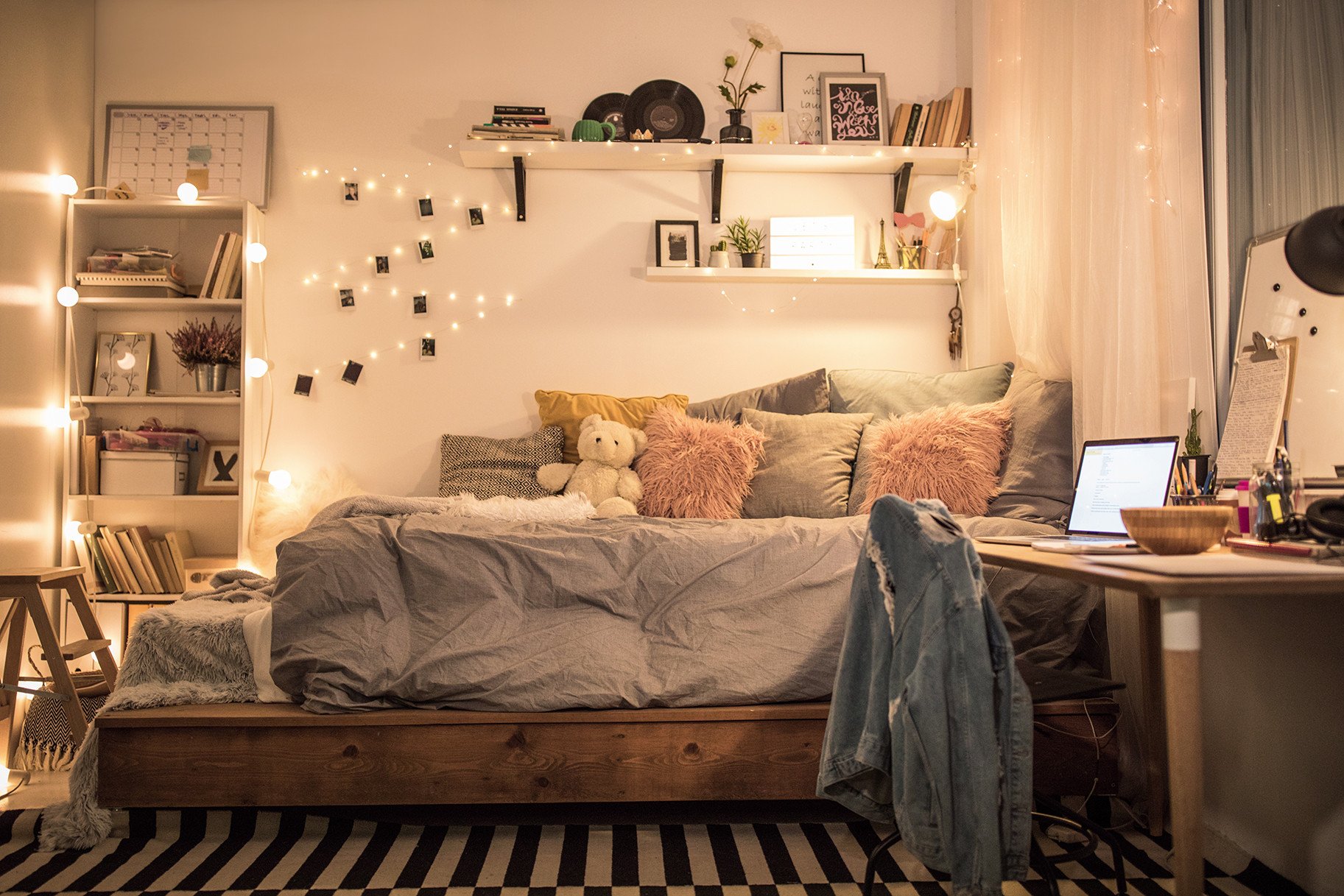 Room Decor Ideas for Girl Inspirational Stylish sophisticated Ways to Decorate A Dorm Room