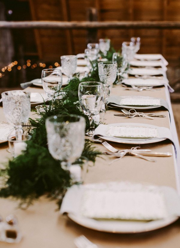 Rustic Table Decor for Weddings Elegant Rustic Colorado Barn Wedding Rustic Wedding Chic