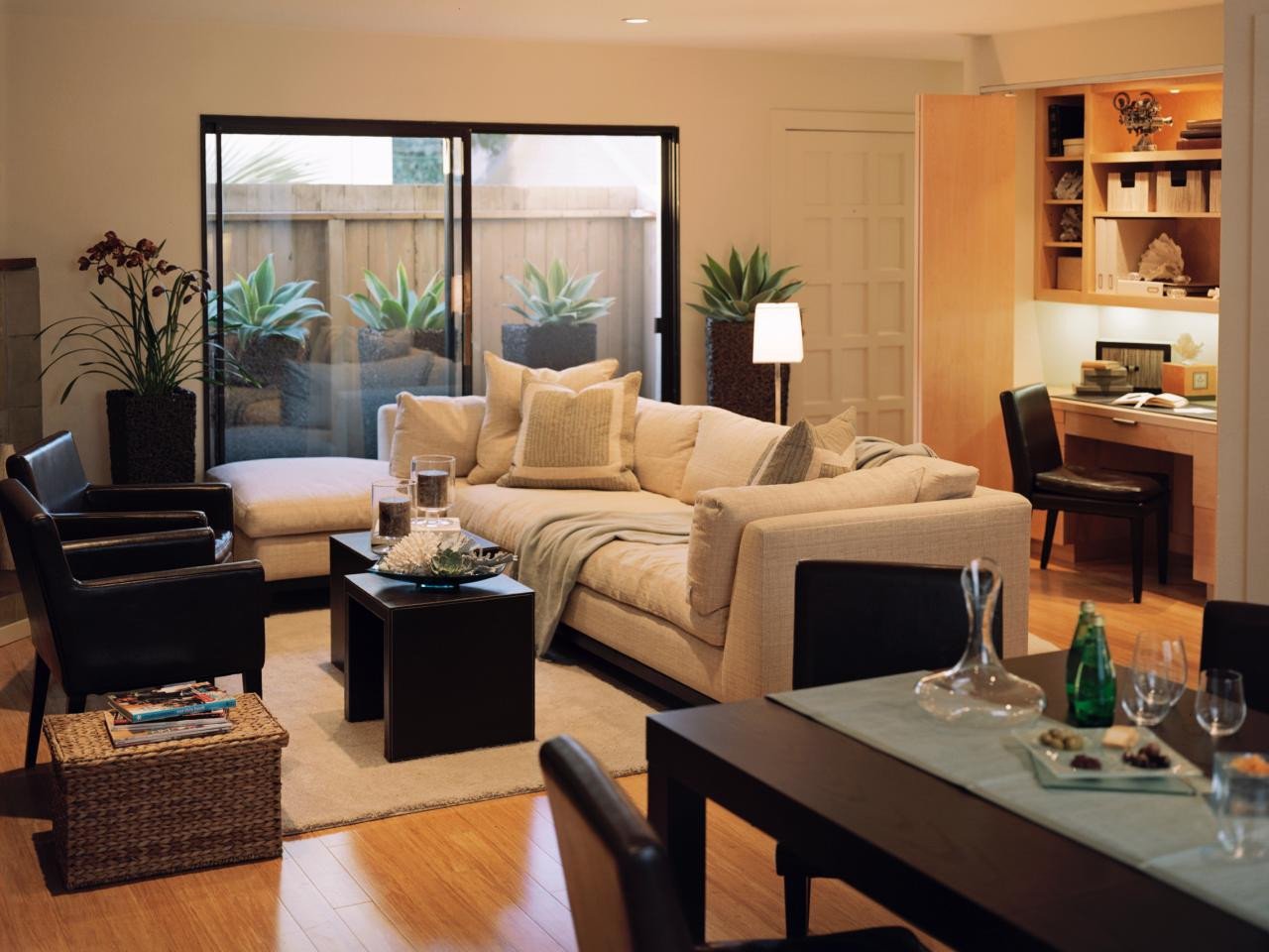 35 New Small Townhouse Living Room Ideas 35 New Small Townhouse Living Room Ideas