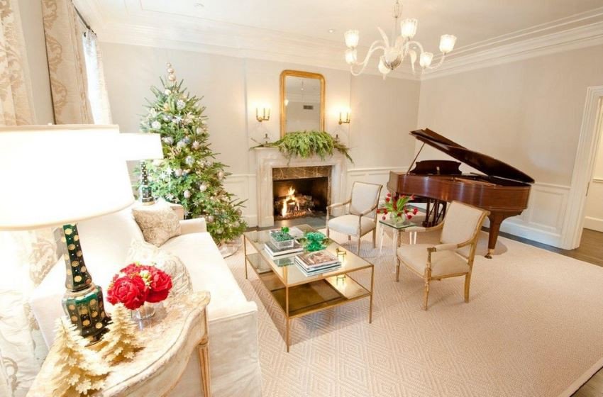 Traditional Christmas Living Room Lovely 10 Rooms with Festive Christmas Trees