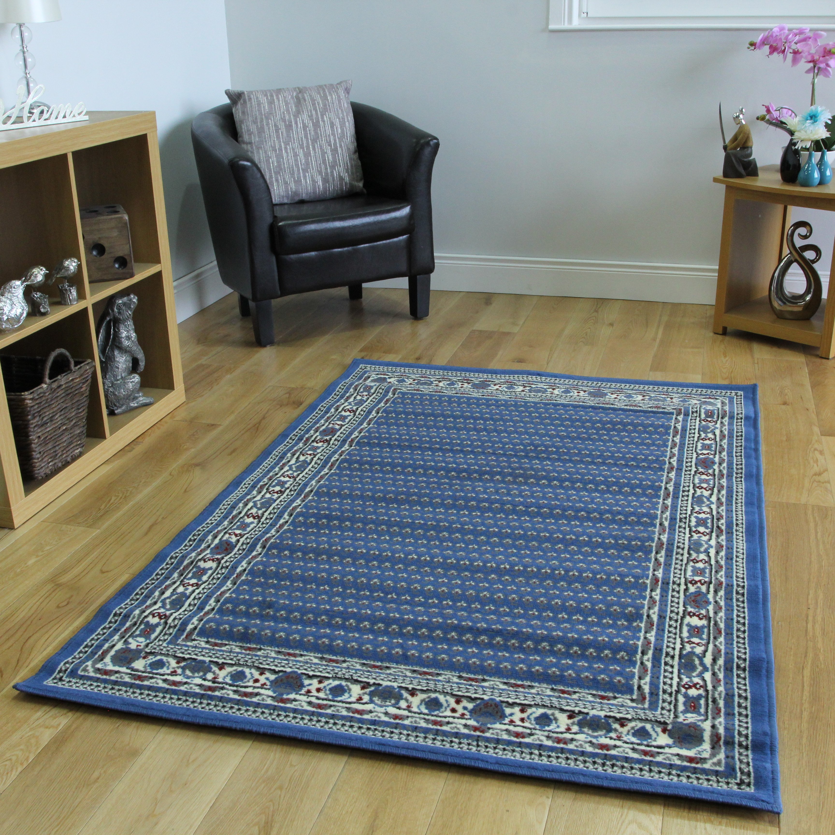 Traditional Living Room Rugs Unique Blue Bordered Traditional Living Room Rug