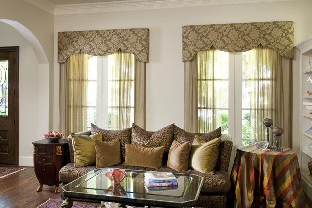 35 Inspirational Traditional Living Room Windows