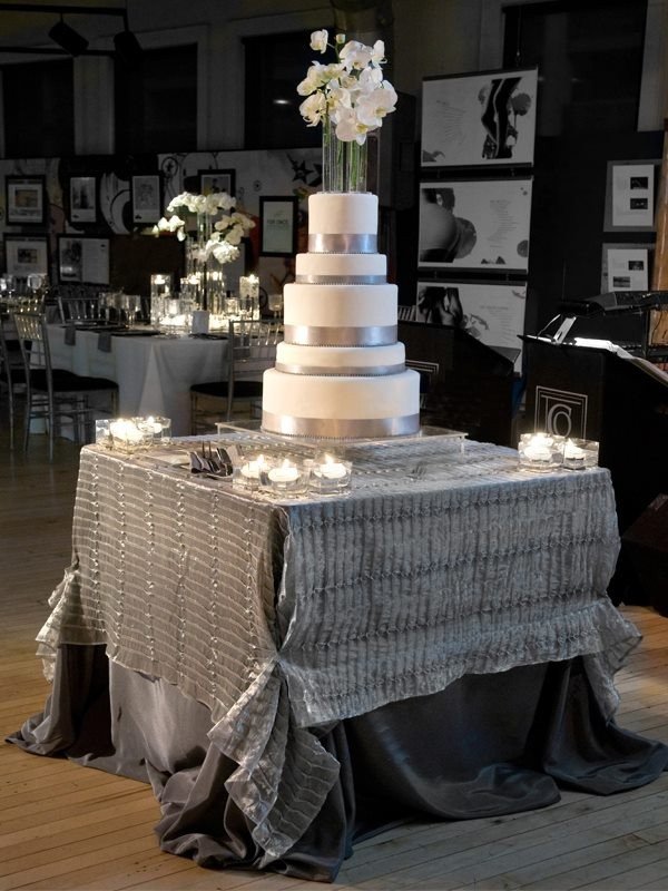 Wedding Cake Table Decor Ideas Best Of Stunning Wedding Cake Table Skirt Décor Ideas