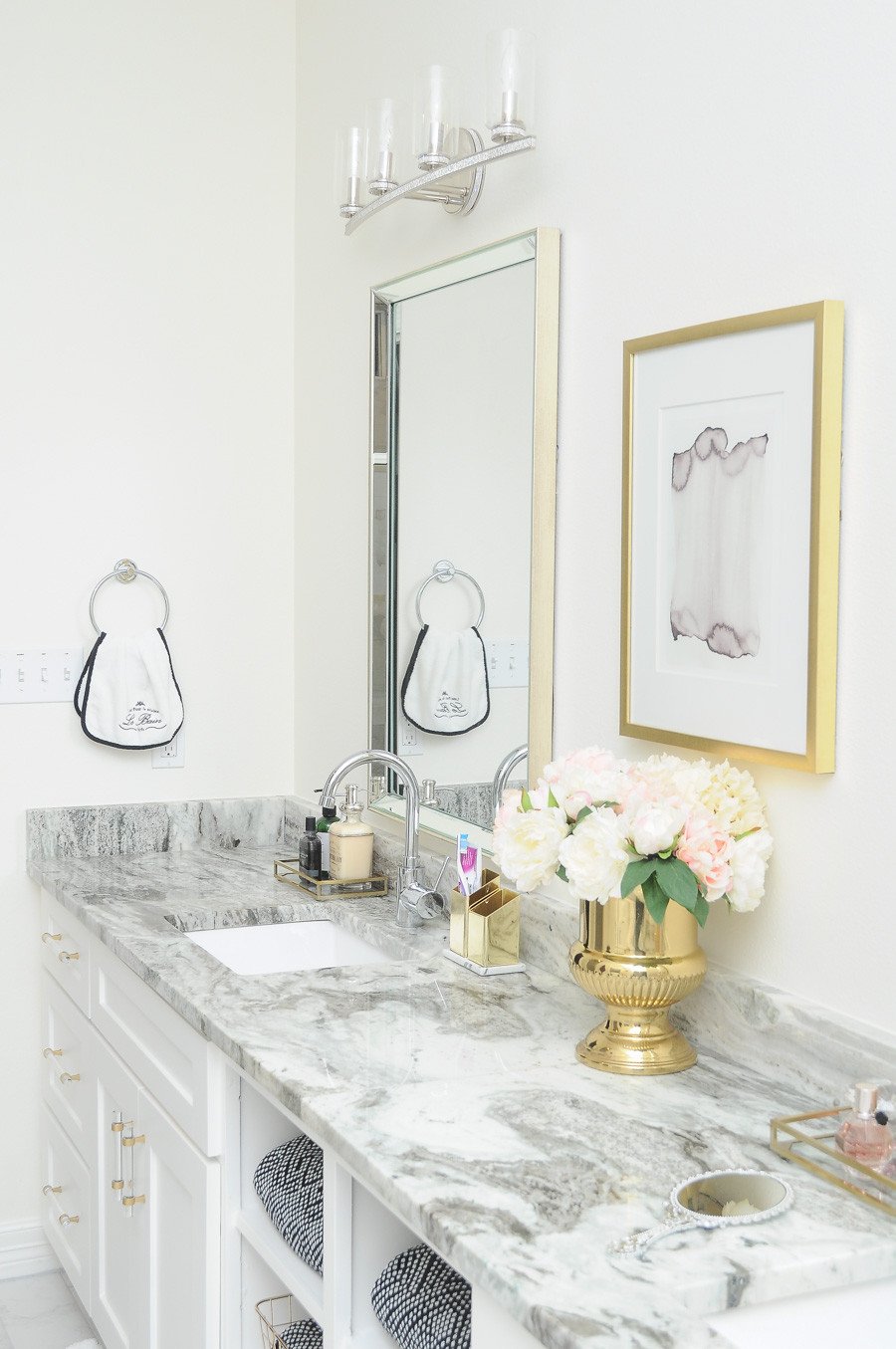 White and Gold Bathroom Decor Luxury Glam Gold &amp; White Master Bathroom Refresh