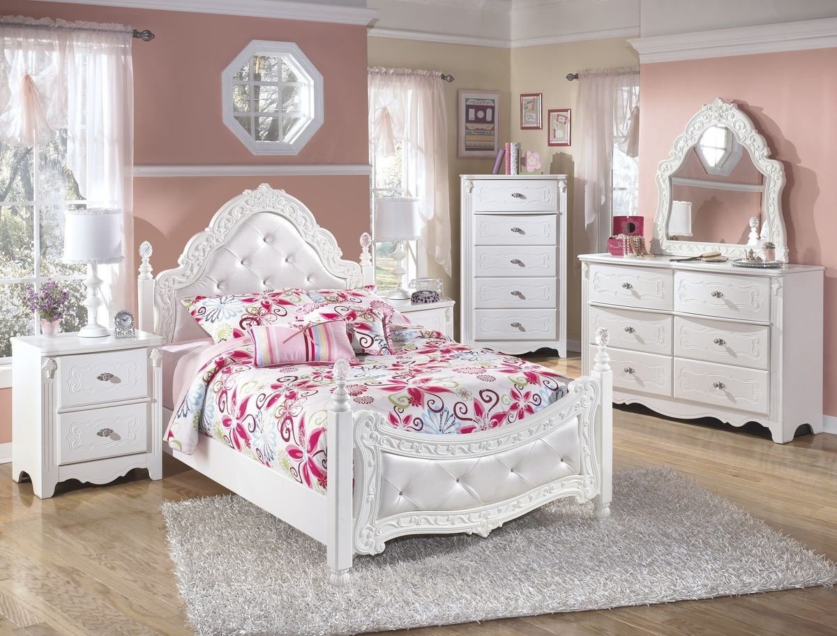 Ashley Catalina Bedroom Set Luxury ashley Furniture Exquisite Padded Poster Bedroom Set In White