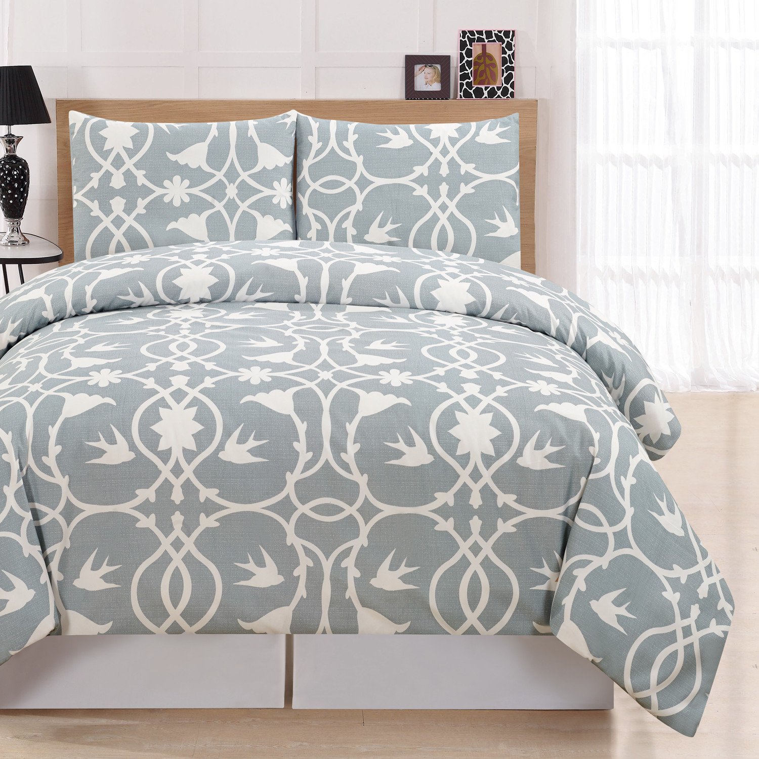 Bedroom Bedding and Curtain Set Lovely Duvet Vs forter which is Best for You