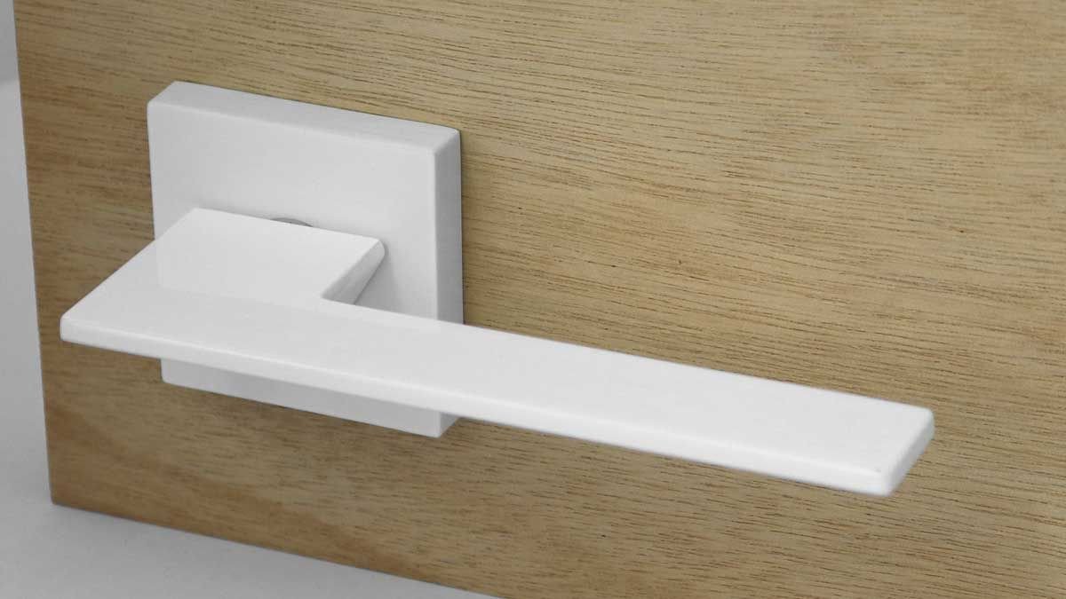 Bedroom Door Handle with Lock Lovely Thor White Lever Handle Bedroom Doors In 2019