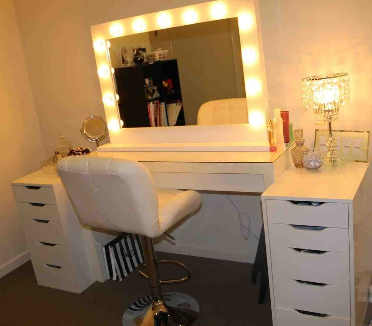 Bedroom Vanities with Light Fresh This Diy Makeup Vanity Desk Bedroom Vanity Mirror with