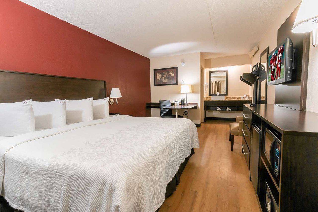 Big Lots Bedroom Furniture Beautiful Red Roof Plus Washington Dc Rockville $56 $Ì¶8Ì¶5Ì¶ Prices