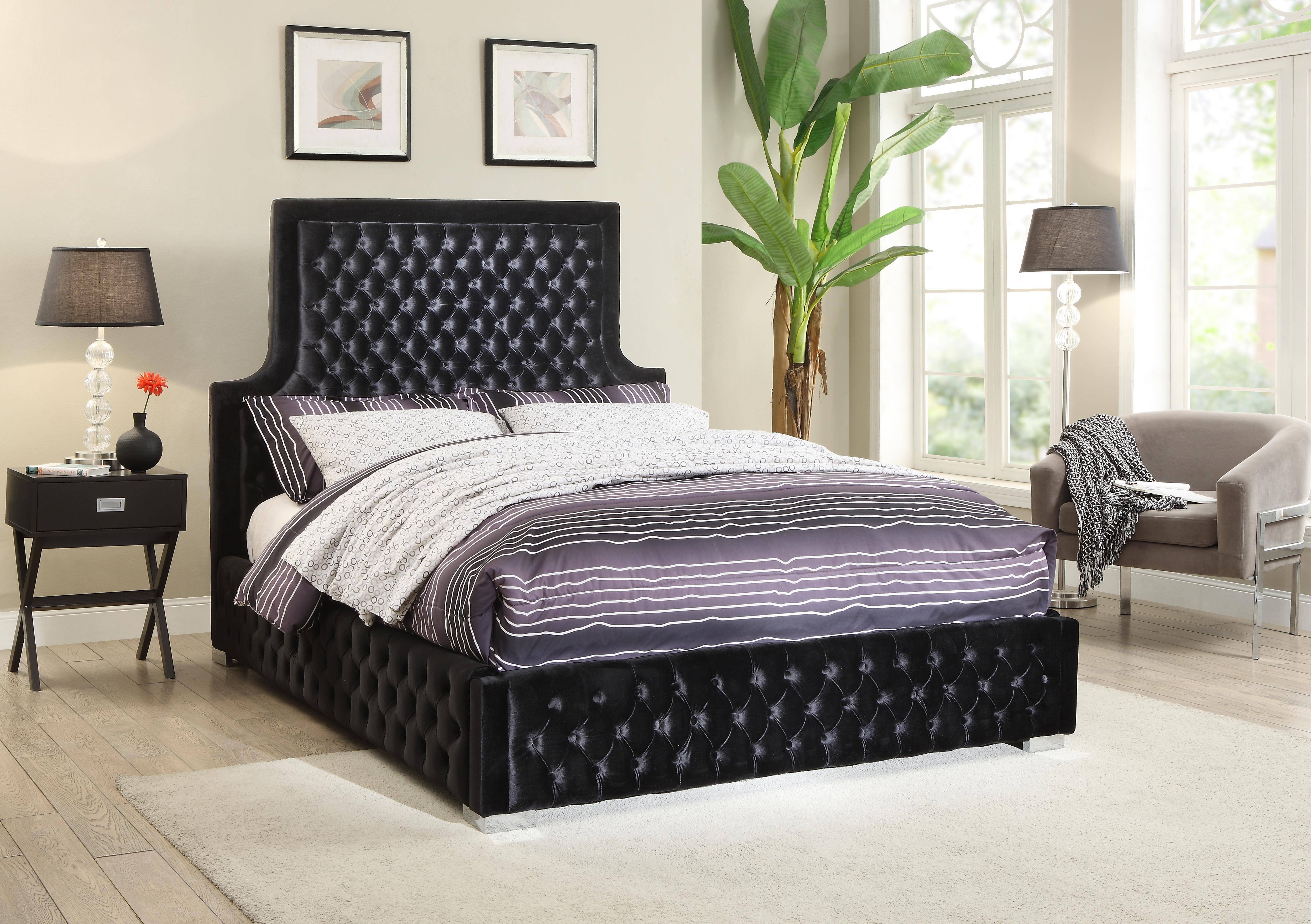 Cheap Black Bedroom Furniture Awesome Meridian Furniture Sedona Black Velvet Detailed Deep Tufting
