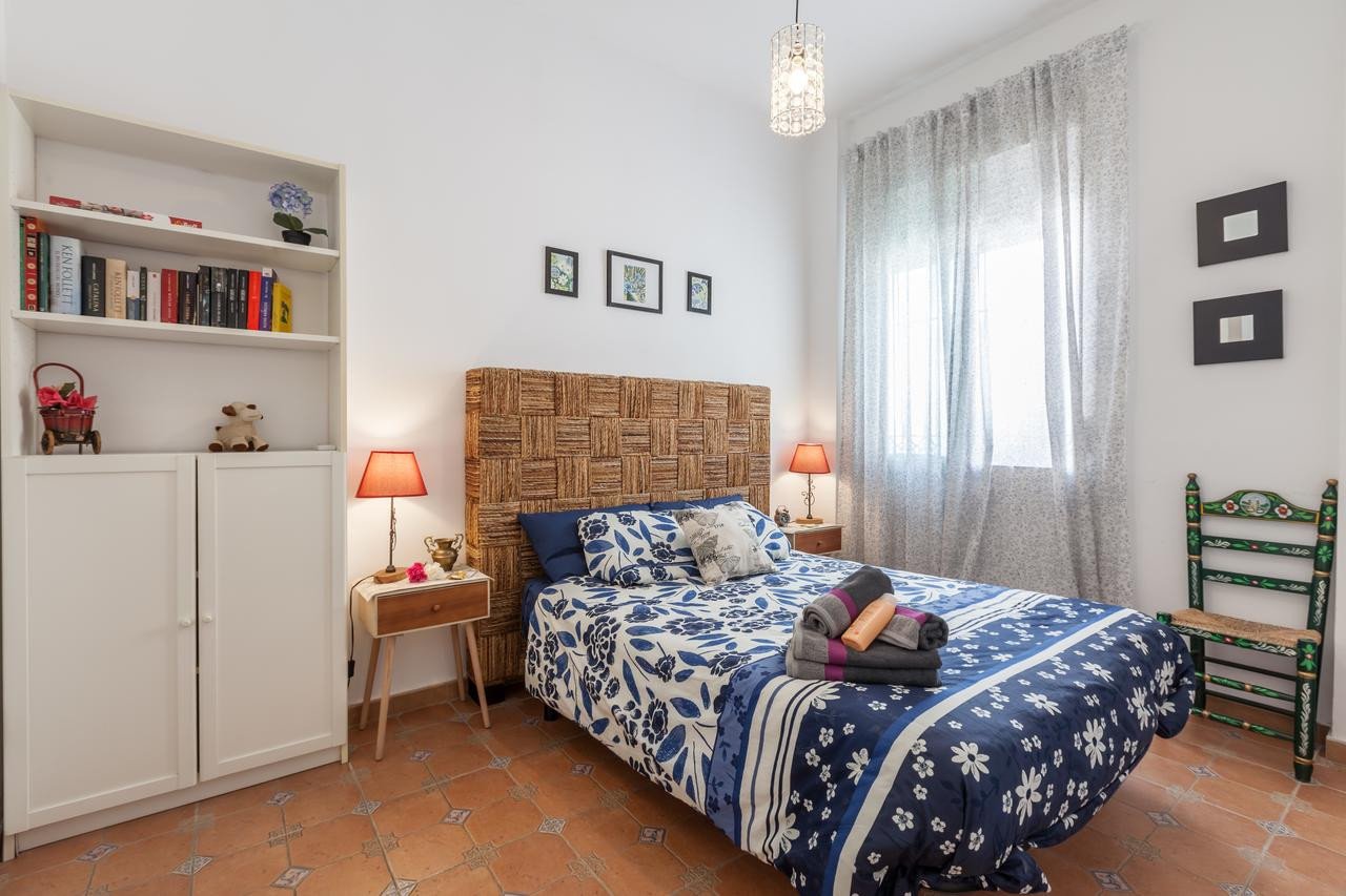 Cheap Comfy Chairs for Bedroom Luxury Fy Apartment Los Naranjos Triana Seville Spain