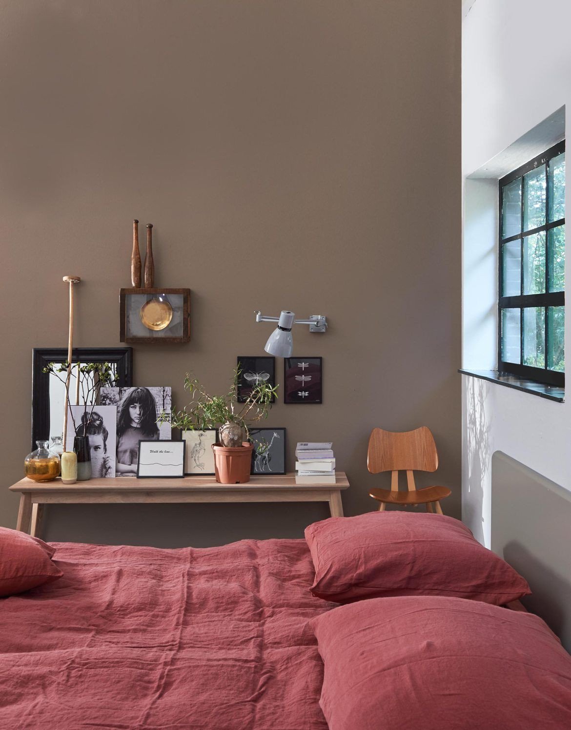 Green and Brown Bedroom Beautiful 10 Tips for Creative Gallery Walls