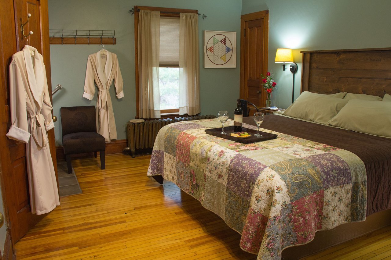 Green and Brown Bedroom Unique Pinehurst Inn Bed &amp; Breakfast $130 $Ì¶1Ì¶6Ì¶0Ì¶ Updated 2020