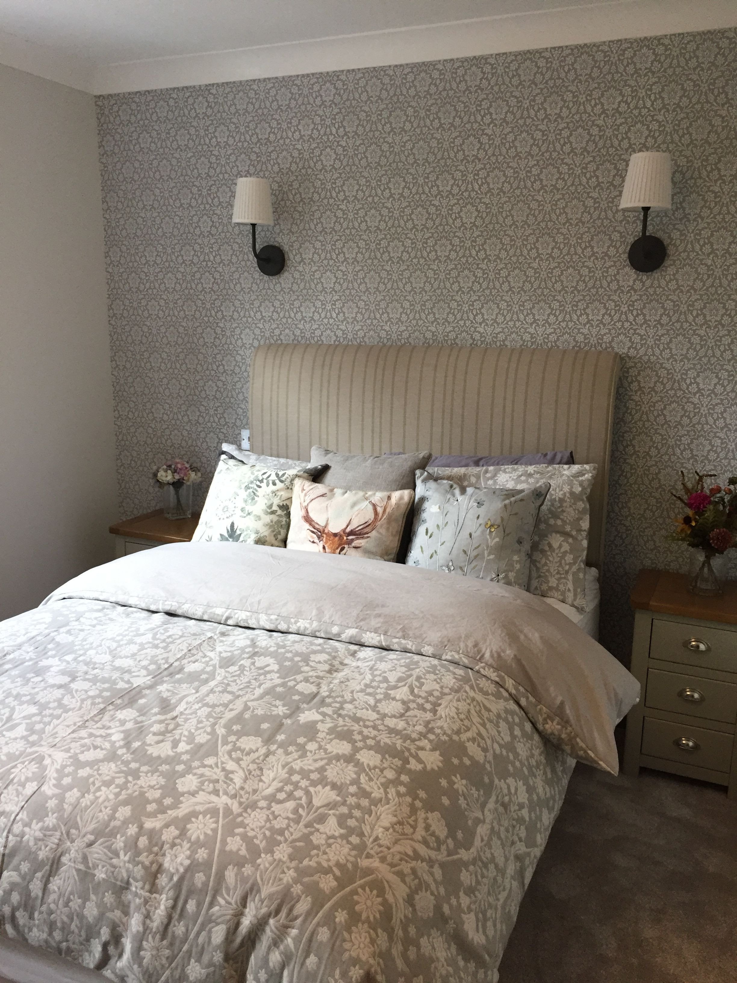 Laura ashley Bedroom Set Lovely Guest Room Laura ashley Annecy Wallpaper Ikea Wall Light